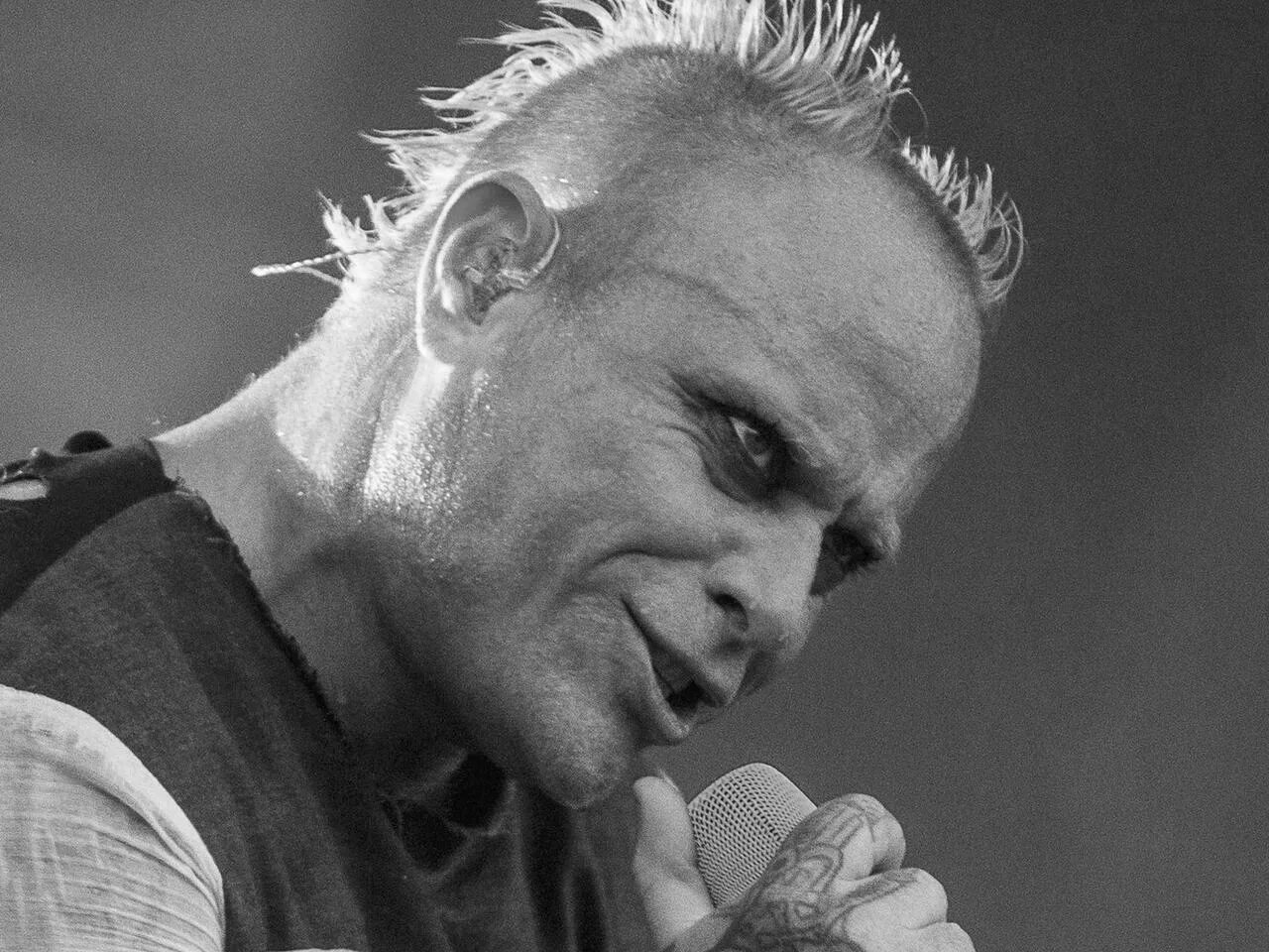 Флинт ф. Кейт флинт. the prodigy keith flint. солист продиджи кейт флинт.