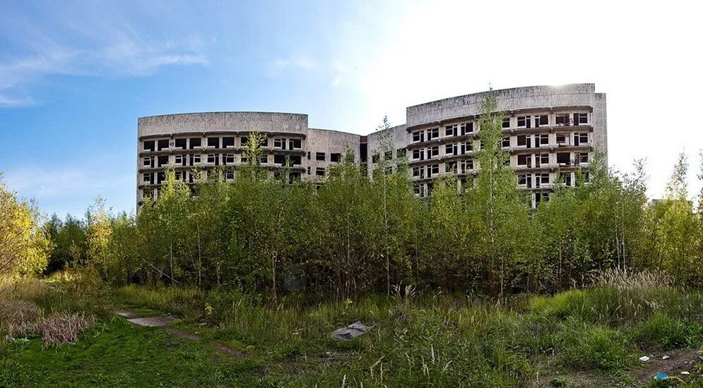 Советские заброшки. Заброшенные советские объекты. заброшенные здания ссср.