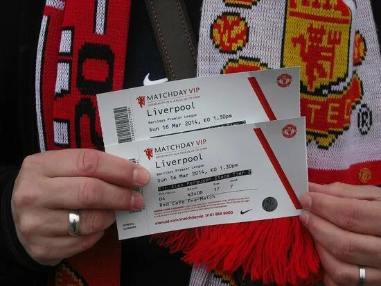 V tickets. Манчестер Юнайтед Тикетс. Билет на футбол Манчестер Юнайтед. Manchester United tickets. Сколько стоит билет на матч Манчестер Юнайтед.