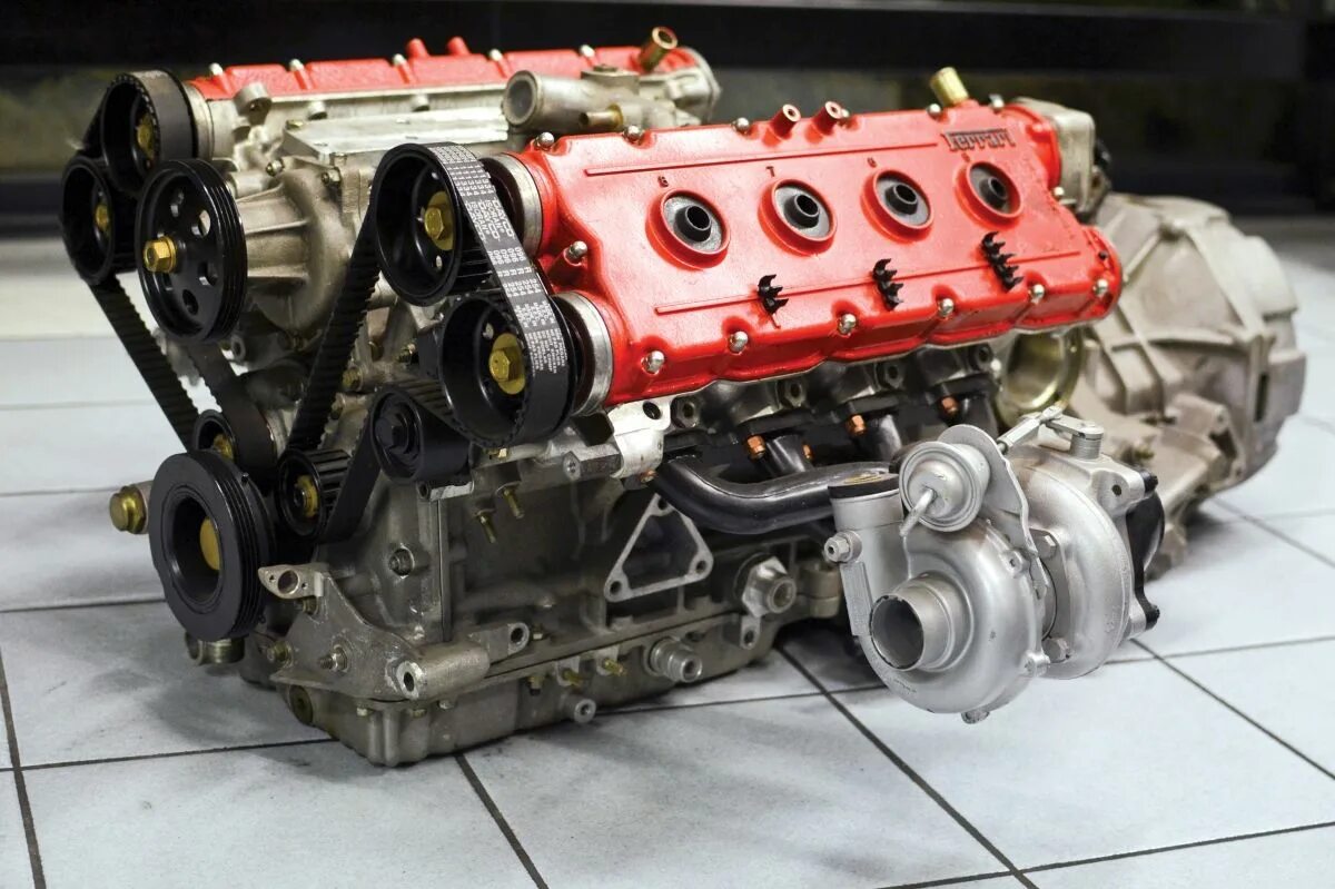 V 8.00. Феррари f40 мотор. Двигатель Феррари v8. Феррари v8 engine. Ferrari f8 Biturbo.