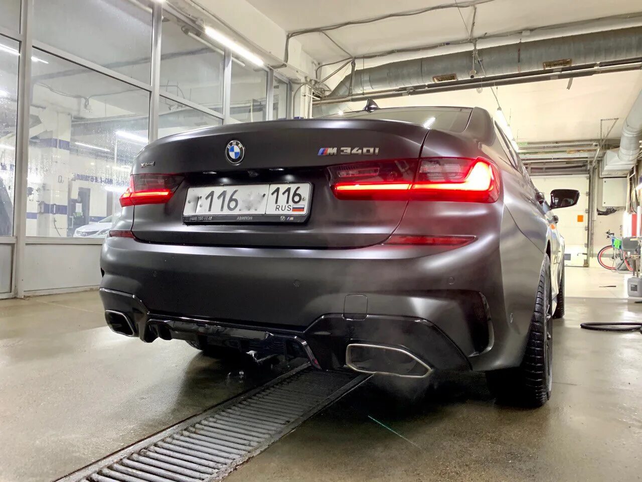 Выхлоп performance. Диффузор bmw g20. диффузор bmw g20 performance m340i. bmw g20 340 m performance. задний диффузор для бмв g20.