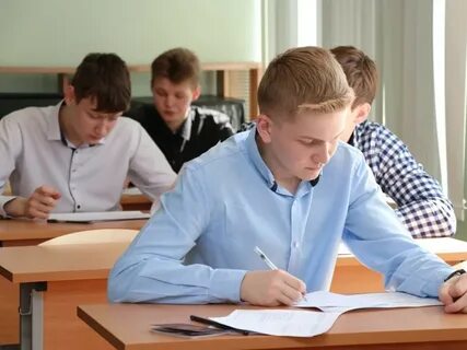 11 класс сдают 2 экзамена
