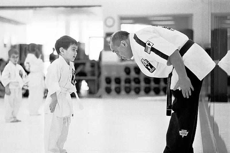 Ударные части тела в каратэ киокушинкай. Ос карате в карате. Ос в карате что значит. Осу каратэ. Гяку цуки чудан.