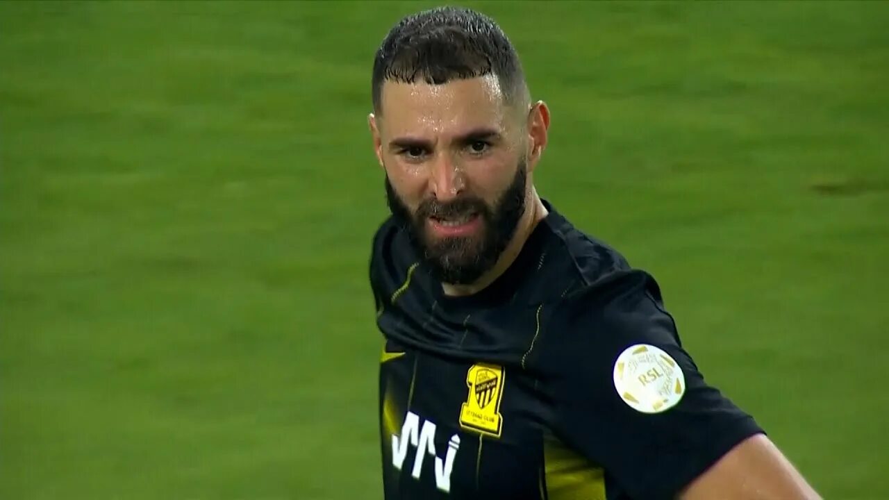 Аль итихад прогноз. Бензема в Аль Иттихад. Benzema al Ittihad.