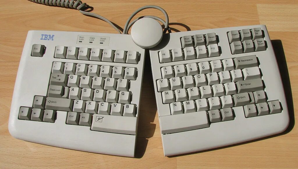 Клавиатура ibm. IBM-1000 клавиатура. IBM Mechanical Keyboard. IBM P-52 клавиатура.