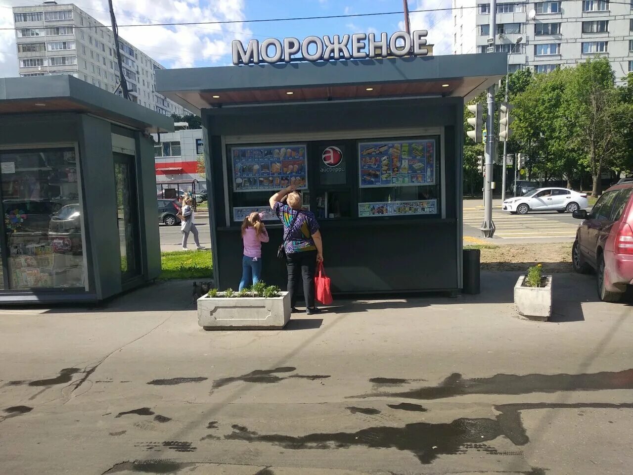 москва, ясеневая ул. , 12к2. цветочный пассаж на ясеневой улице. ясеневая улица, 19к1. индекс москва ясеневая 12.