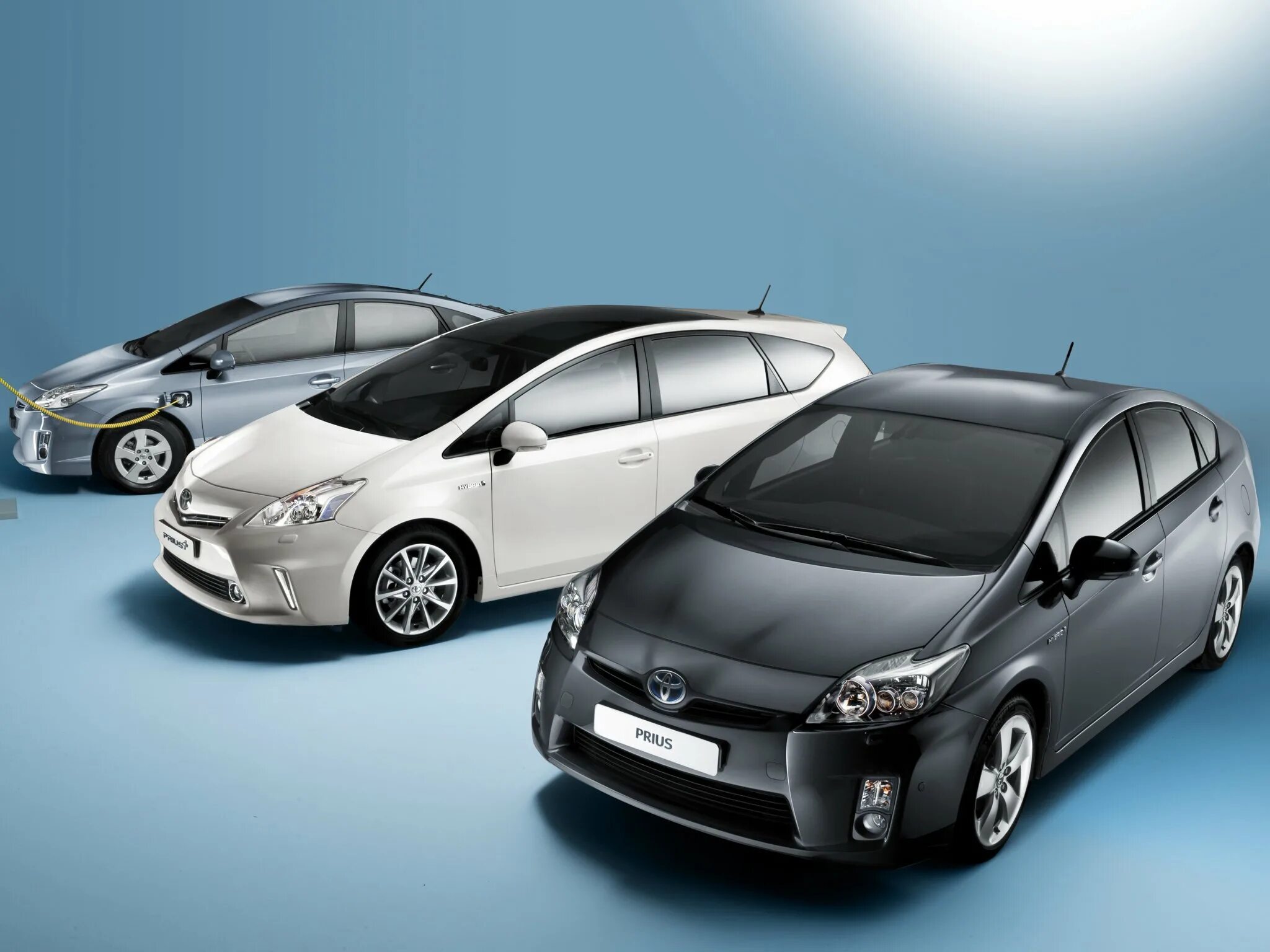 Тойота приус 3. Японские автомобили гибрид. Тойота приус 2021. Тойота приус гибрид 2020. Toyota prius c 2020.