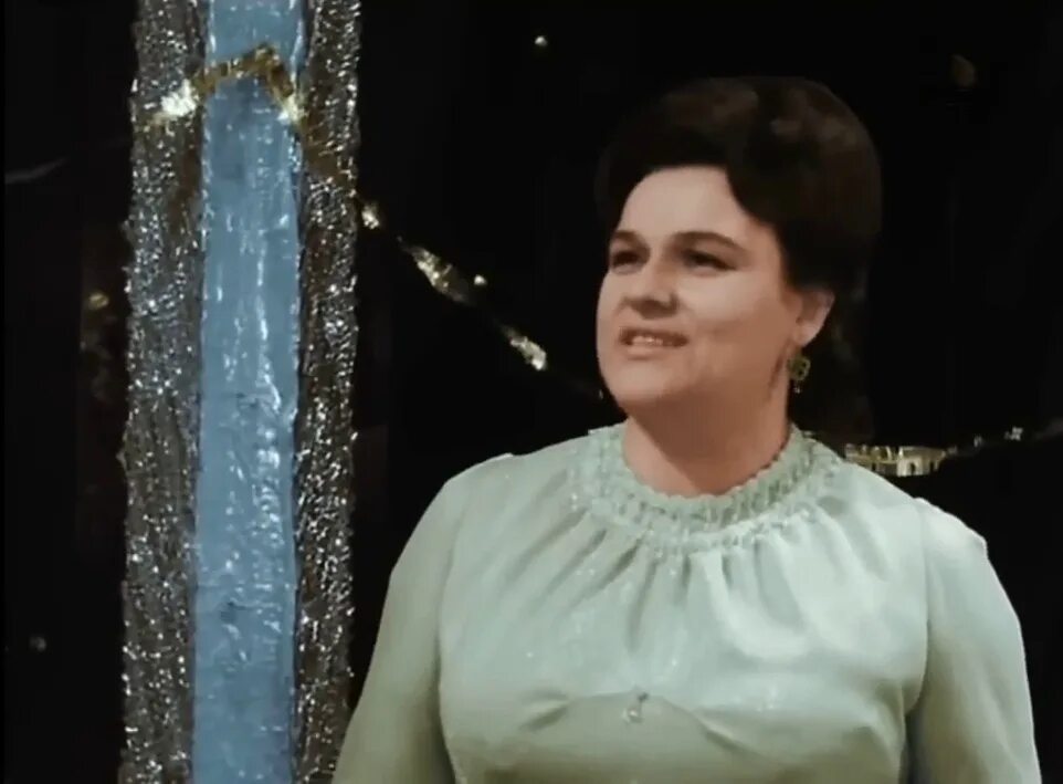 Зыкина мама. Зыкина мама. Алиса зыкина. Новогодний голубой огонек 1965. Зыкина мама.