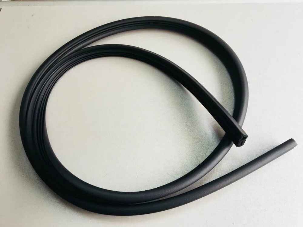 Уплотнительная резинка аристон. Уплотнительная резинка для посудомоечной машины ariston. Уплотнитель пмм аристон. Уплотнитель духового шкафа индезит. Уплотнитель двери пмм bosch 45 см.