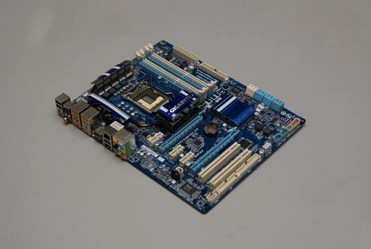 Intel r lpc controller