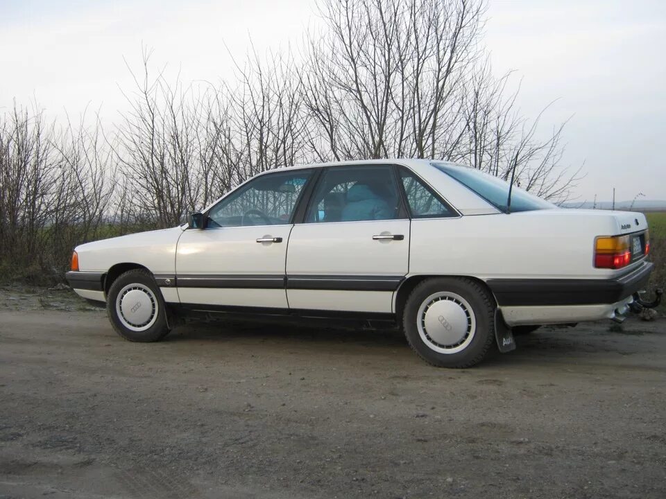 Ауди 100 89