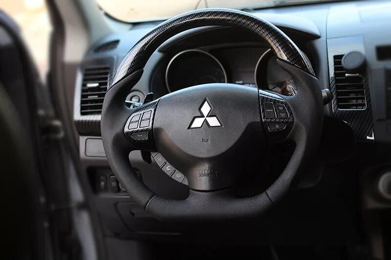 Mitsubishi Outlander XL руль. Руль Митсубиси Аутлендер XL. Руль анатомический Mitsubishi Outlander XL. Руль Митсубиси Аутлендер ХЛ. Mitsubishi outlander руль