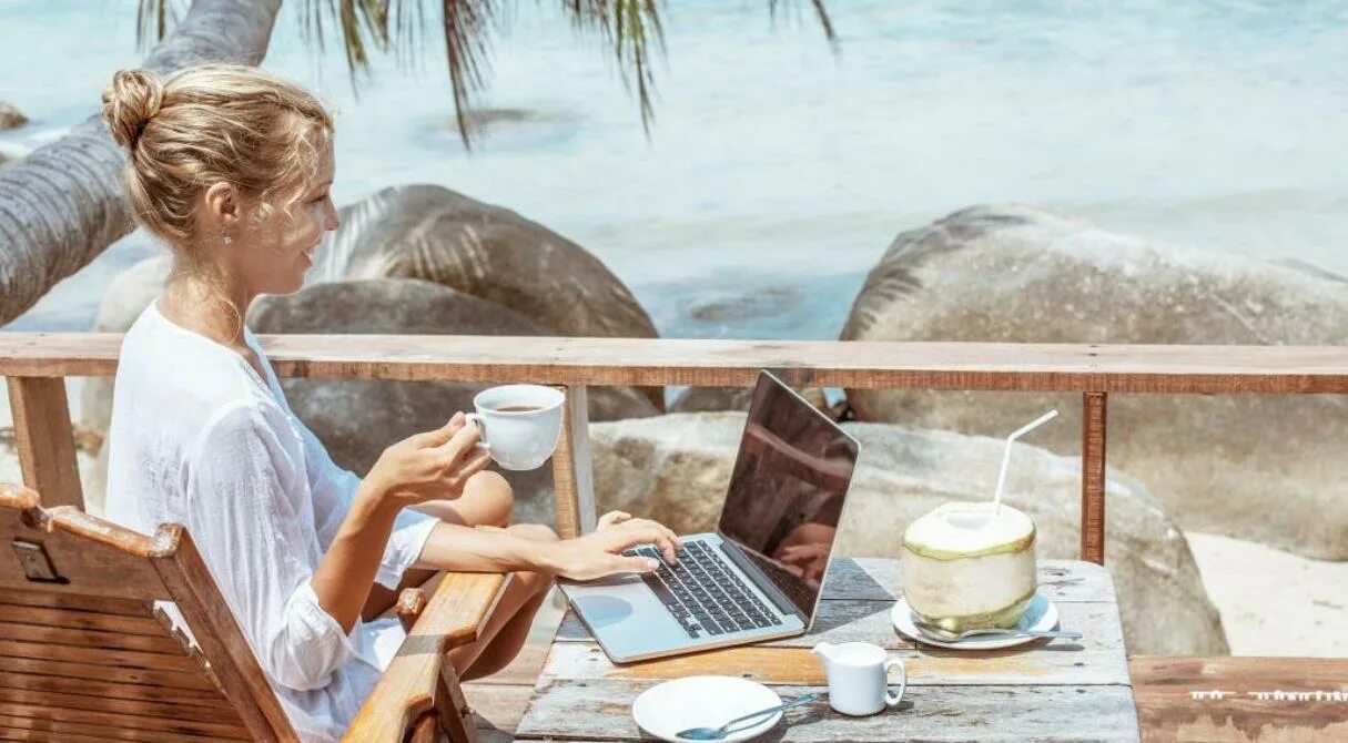How to work and travel