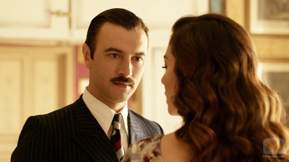 Lo que. Lo que. Теленовеллы televisa где главные герои встречаются снова. Что скрывалось в их глазах. Lo que.