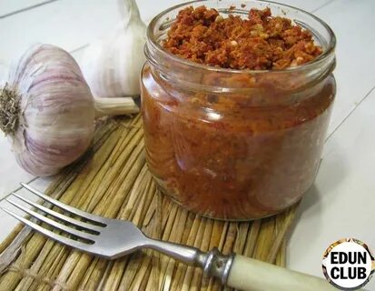 Аджика из помидор с орехами
