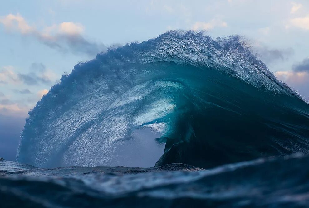 Am looking the wave