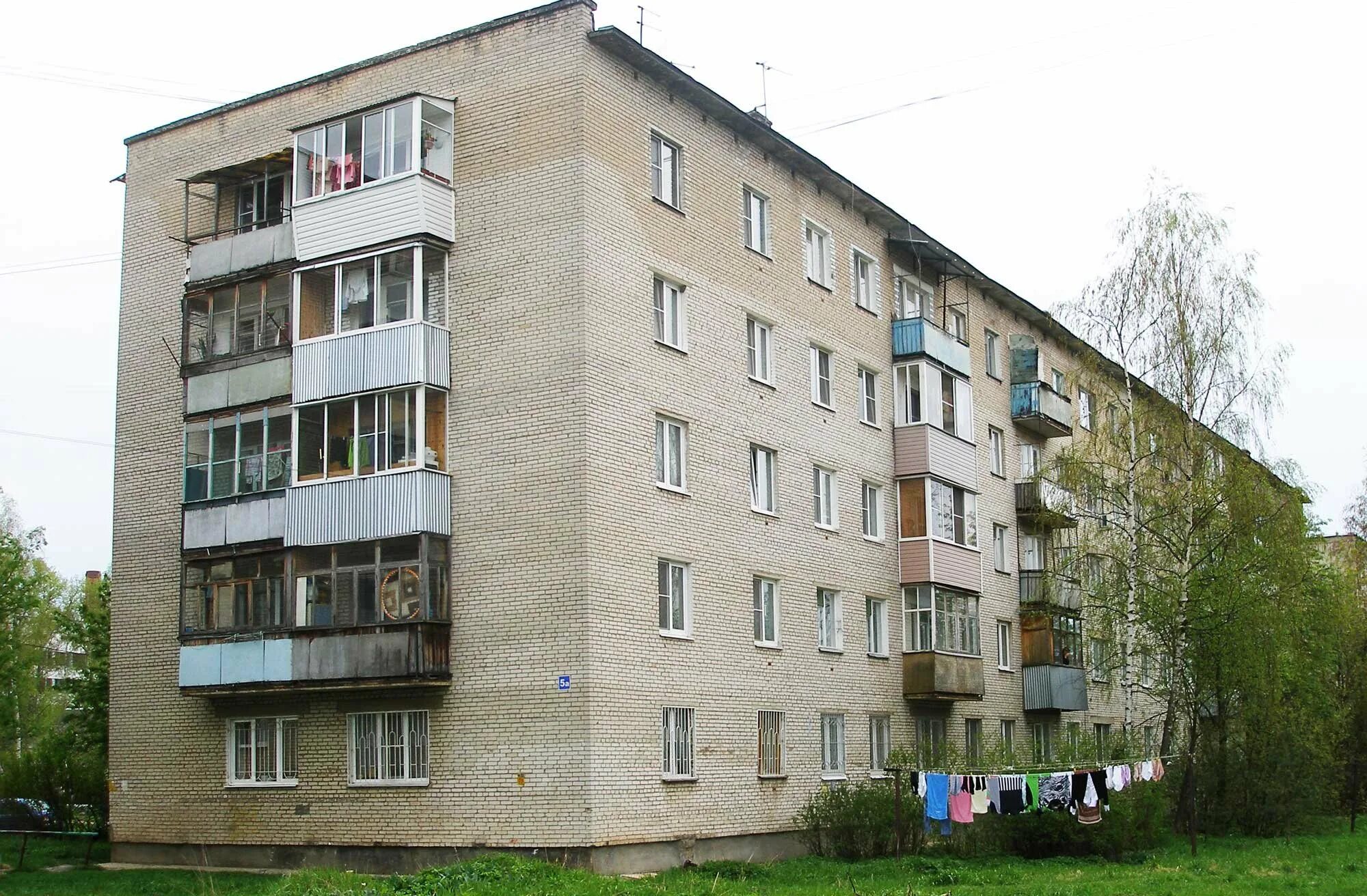 Тип дома кирпичный