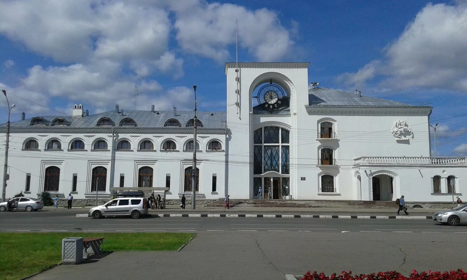 Ж/Д вокзал Великий Новгород. ЖД вокзал Великий Новгород. Вокзал Великий Новгород вокзал Великий Новгород. Железнодорожный вокзал Новгород, Великий Новгород. Вокзал великий новгород телефон