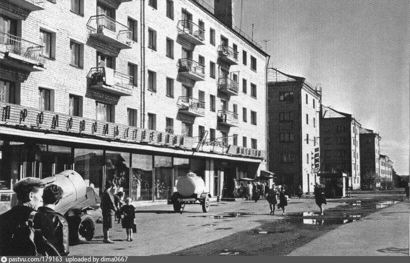 Улица Гагарина Рыбинск. Рыбинск 1960. Магазин Восток Рыбинск. Фото Гагарина улицы Рыбинск.