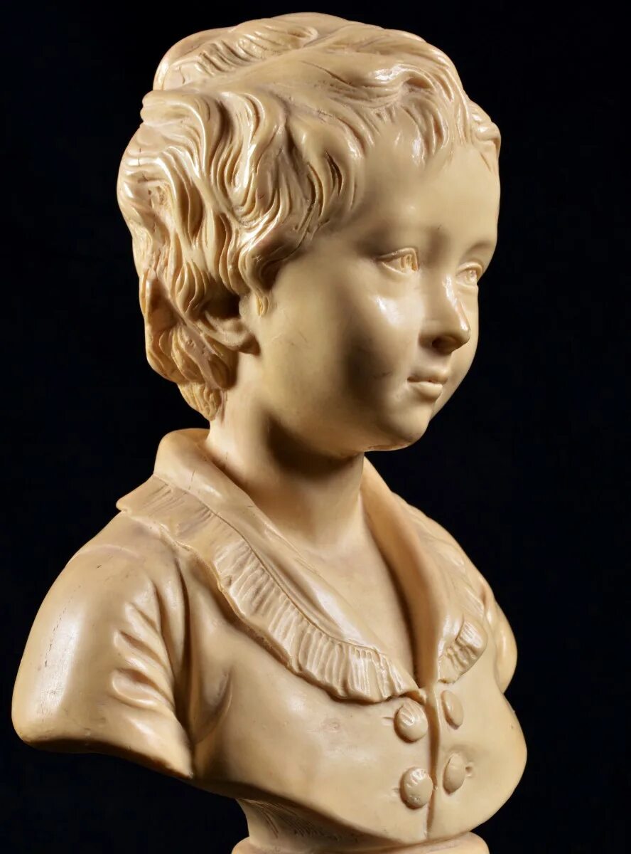 В. Скульптор миронов александр сквер полководцев бюсты. Лифчик за 200 рублей. Сайт бюст. Красивые бюстгальтеры.