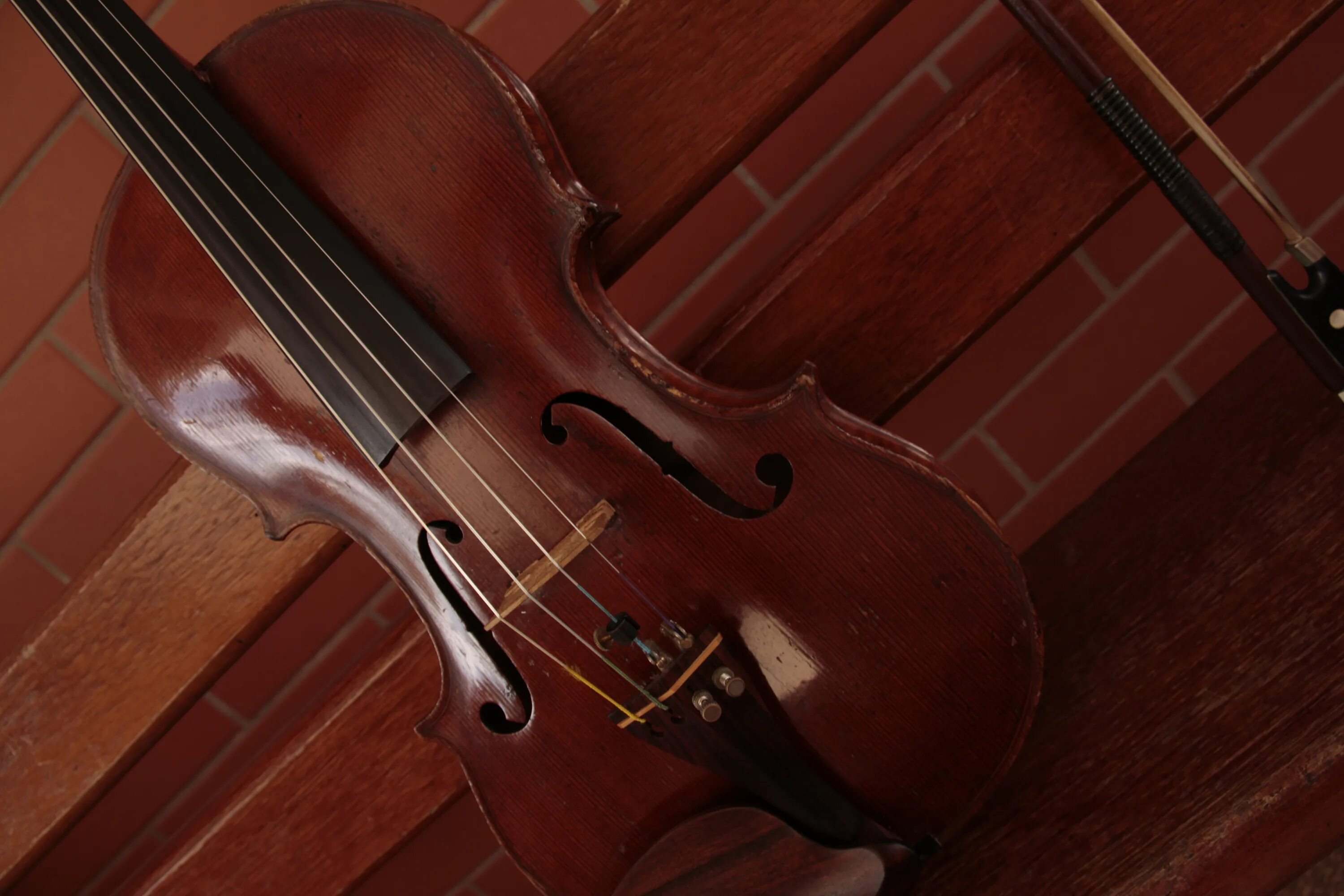 Скрипка. Скрипка музыкальный инструмент. Классическая скрипка. Скрипка фото. Triangel violin classic