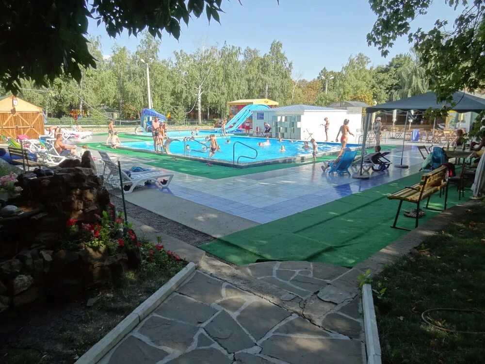 Затока аквапарк отель. Гуково капитошка сауна. Аквапарк на ферганской в томске. Капитошка город гуково. Парк аттракционов гуково.