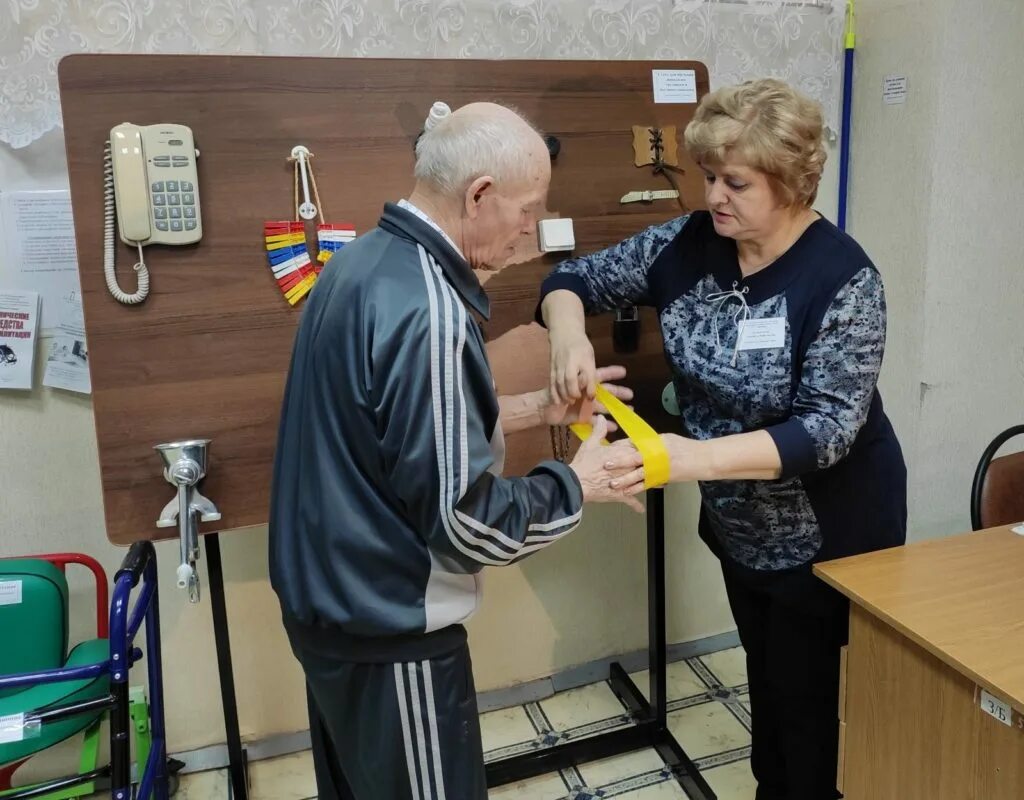 Проблемы социальной адаптации пожилых. Социальная адаптация пожилых людей. бытовая реабилитация пожилых. социальная адаптация с пожилыми и инвалидами. адаптация пожилых.