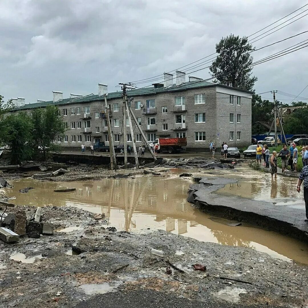 Прогноз уссурийск сегодня. Уссурийск наводнение. Потоп в Уссурийске. Наводнение в Уссурийске 2017. Уссурийск разруха.