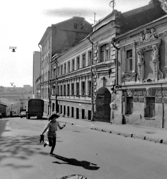 Серединский переулок в москве. Москва костянский переулок 4. Даев переулок москва. Суворовский бульвар в москве. Васин переулок москва.