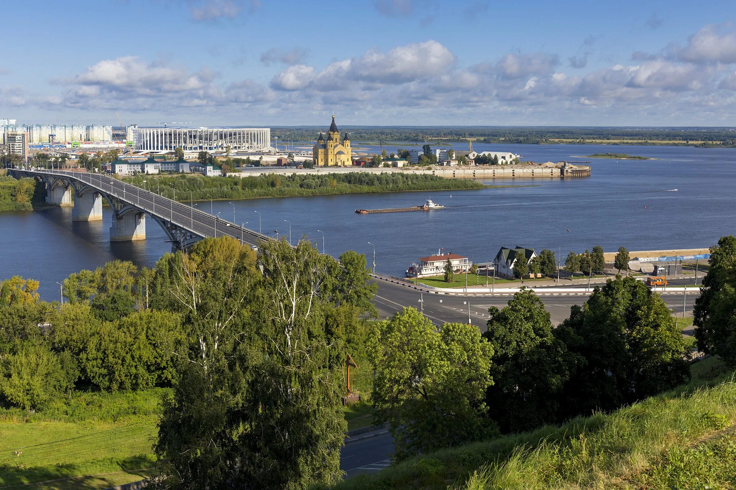 Стрелка оки и волги в нижнем новгороде. Нижний новгород волга. Нижний естественно. Набережная реки оки нижний новгород. Река волга дятловы горы нижний новгород.