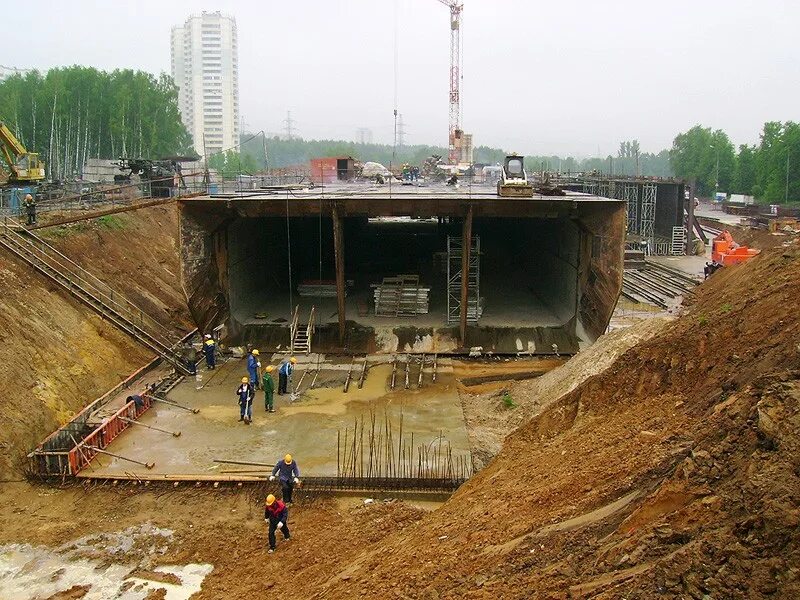 Купить котлован в московской области. Строительный котлован. Сооружение котлованов. Котлован это в строительстве. Стройка котлован.