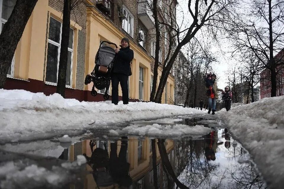 Зима в Москве. Оттепель зимой. Мокрый снег. Морозы в Москве. Погода сегодня февраль