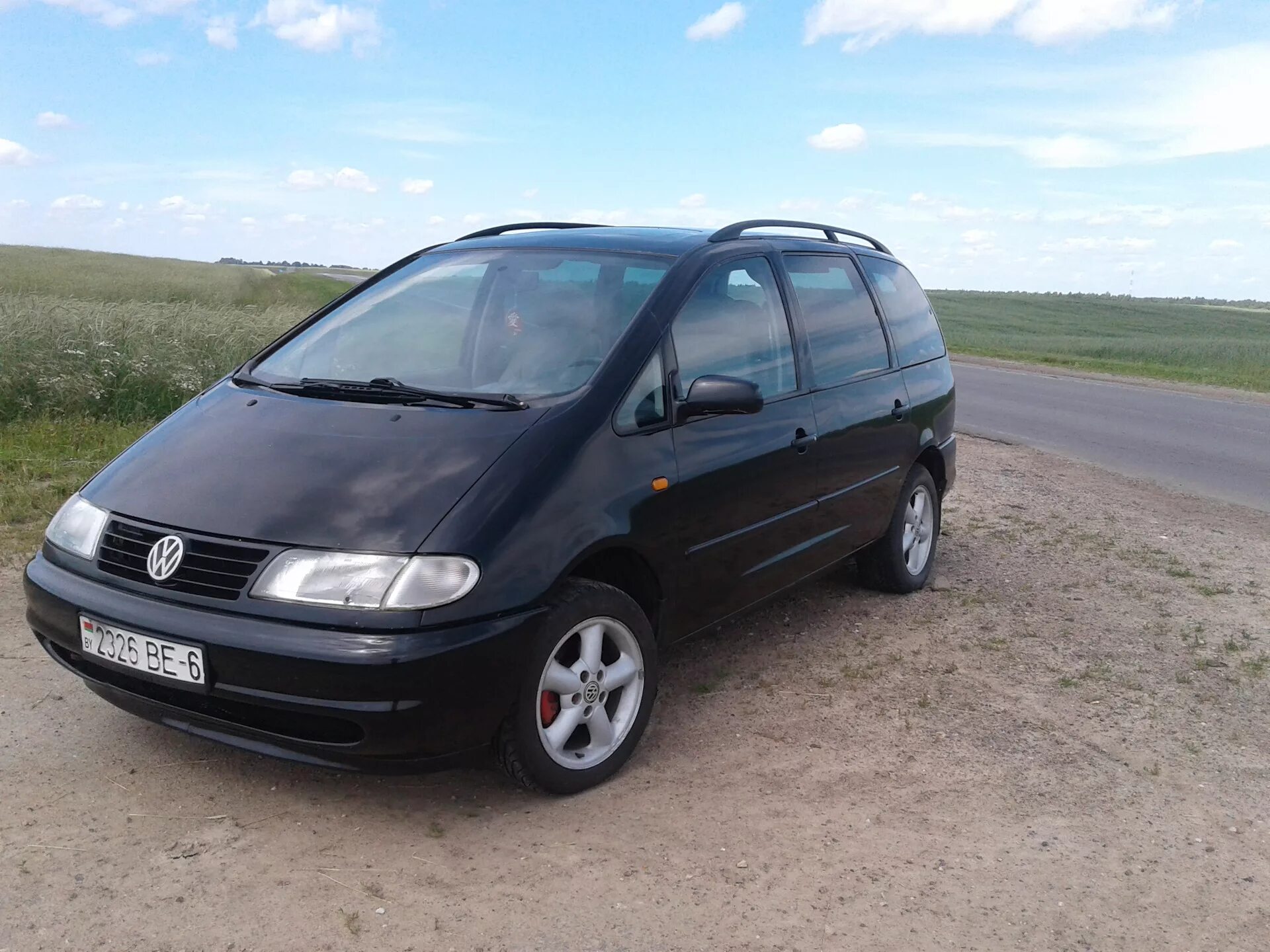 Фольксваген Шаран 1998. Volkswagen Sharan 1998 года. Фольксваген Шаран в 5. Фольксваген Шаран 1998 года.