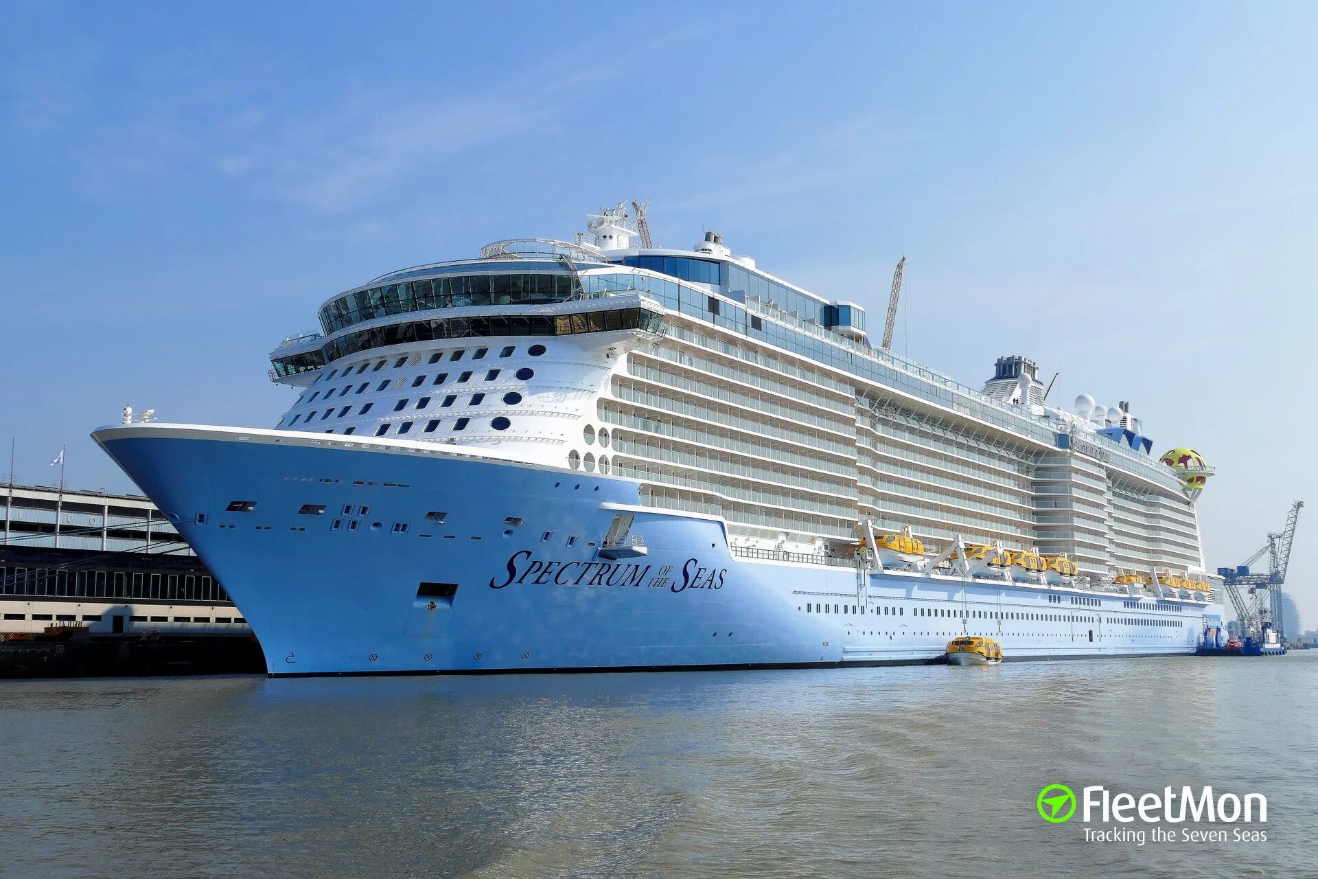 Лайнер spectrum of the seas. Лайнер spectrum of the seas