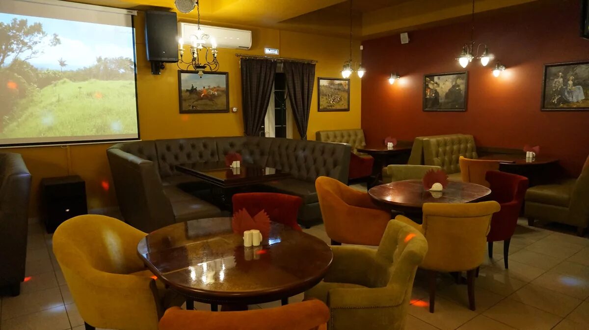 Panorama: Albion, pub, bar, Россия, Брянск, Почтовая улица, 96/4 - Yandex.Maps
