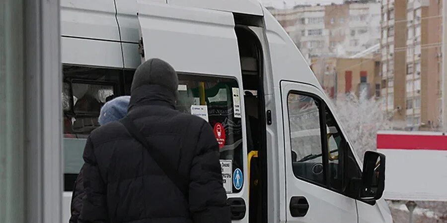 Саратов общественный транспорт. Маршрутка. Административный арест. Маршрутка фото.