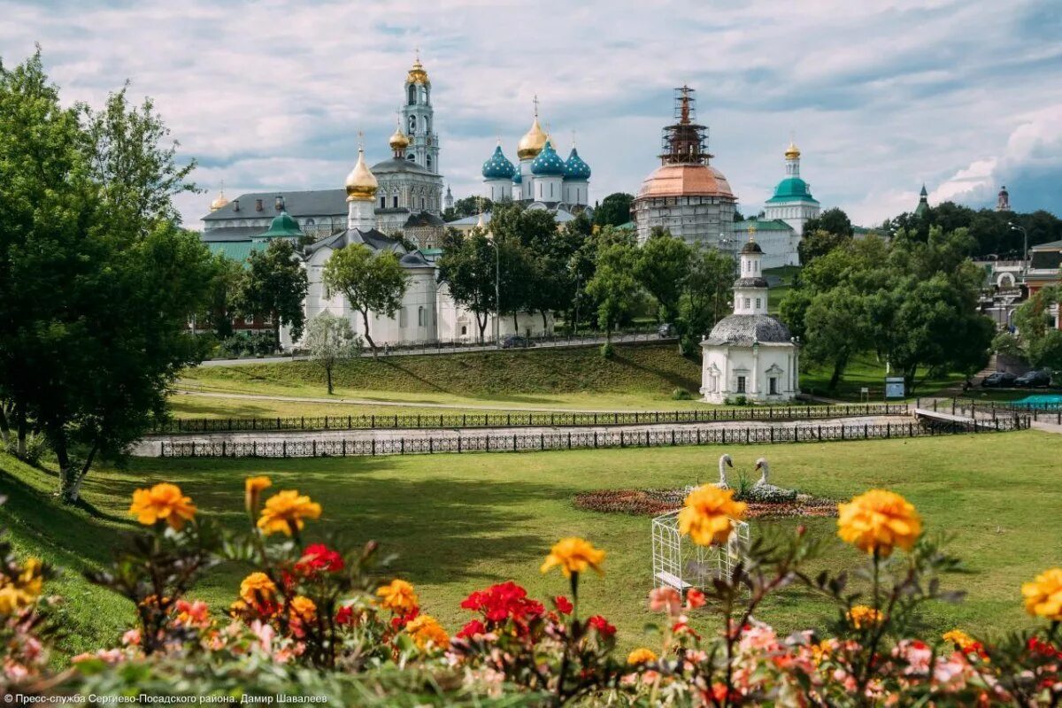 Сергиев посад от мкад. Сергиев посад город. троице-сергиева лавра блинная гора. сергиев пассат город. сергиев посад летом.
