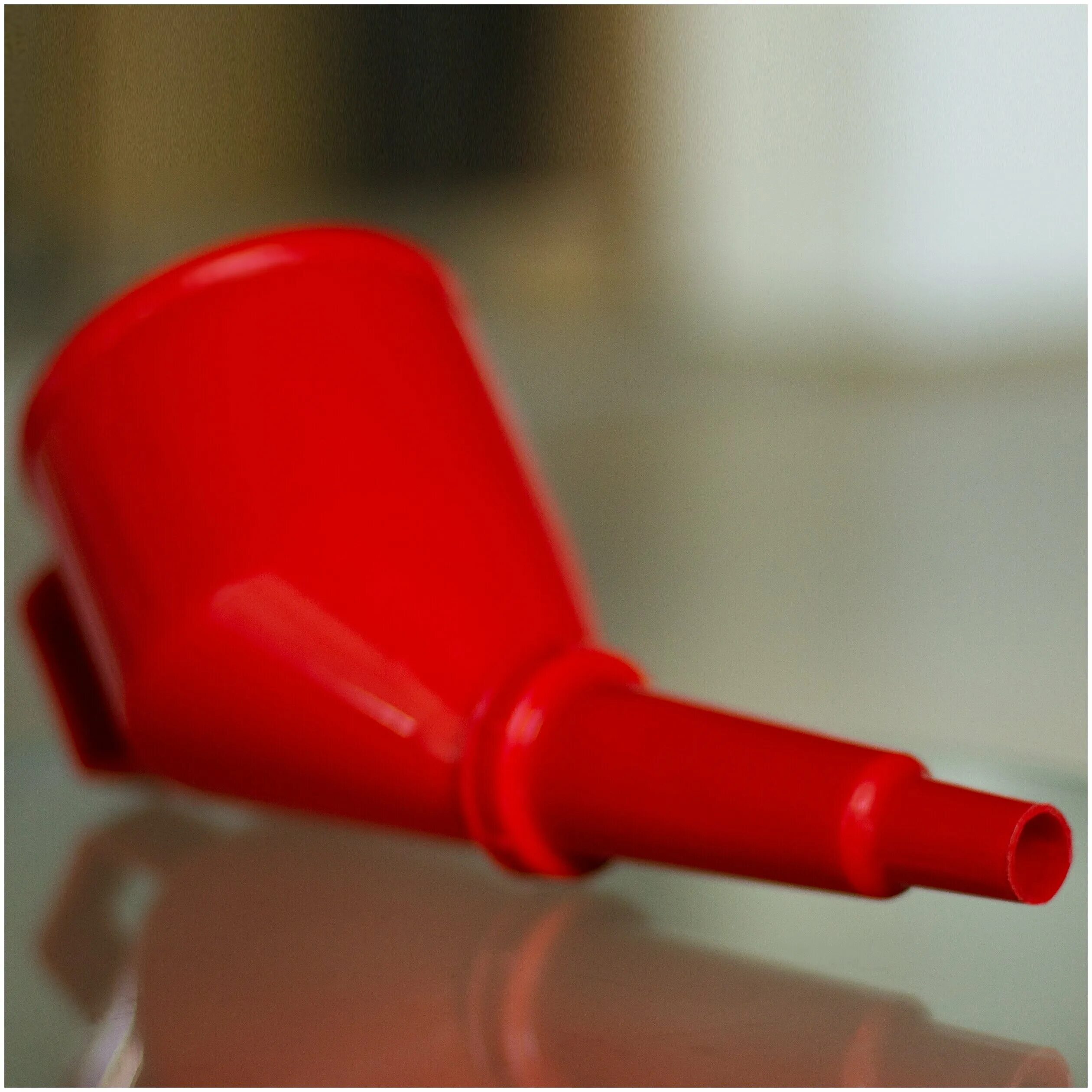 воронка для технических жидкостей