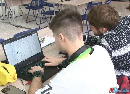 Молодежный бит хакатон сколько человек в команде