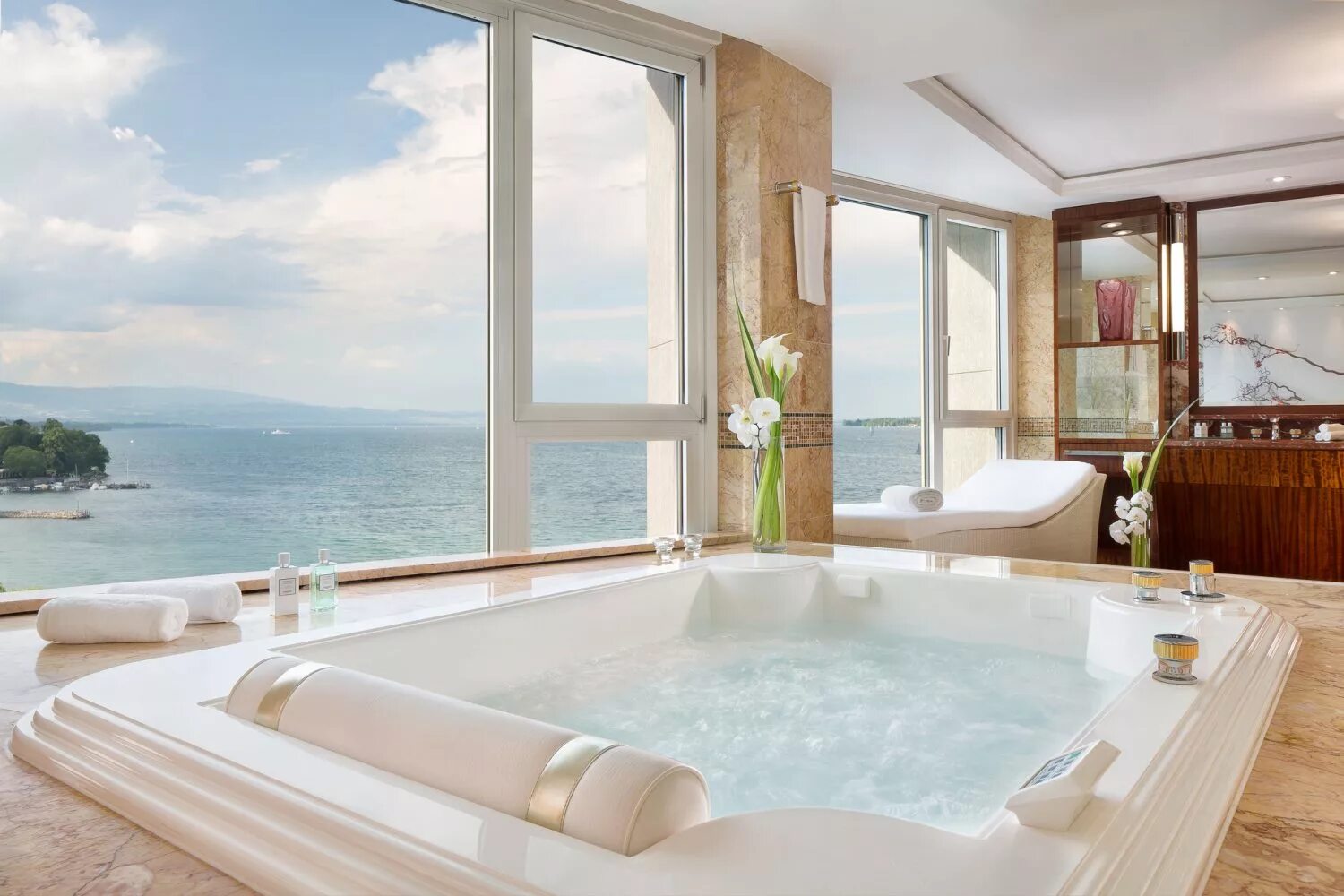 Самый лучший номер. Hotel president wilson (женева, швейцария). отель президент вилсон в женеве самый дорогой номер. королевский пентхаус в hotel president wilson. отель президент вилсон в женеве дорогой номер.