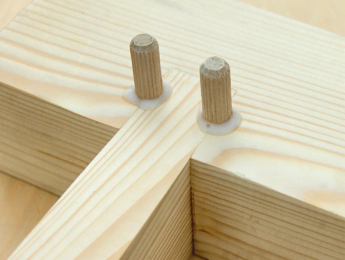 когда скрепляют болтом деревянные бруски. для чего под гайку подкладывают шайбу. паз t track 15. струбцины для склейки брусков из древесины. когда скрепляют болтом деревянные бруски.