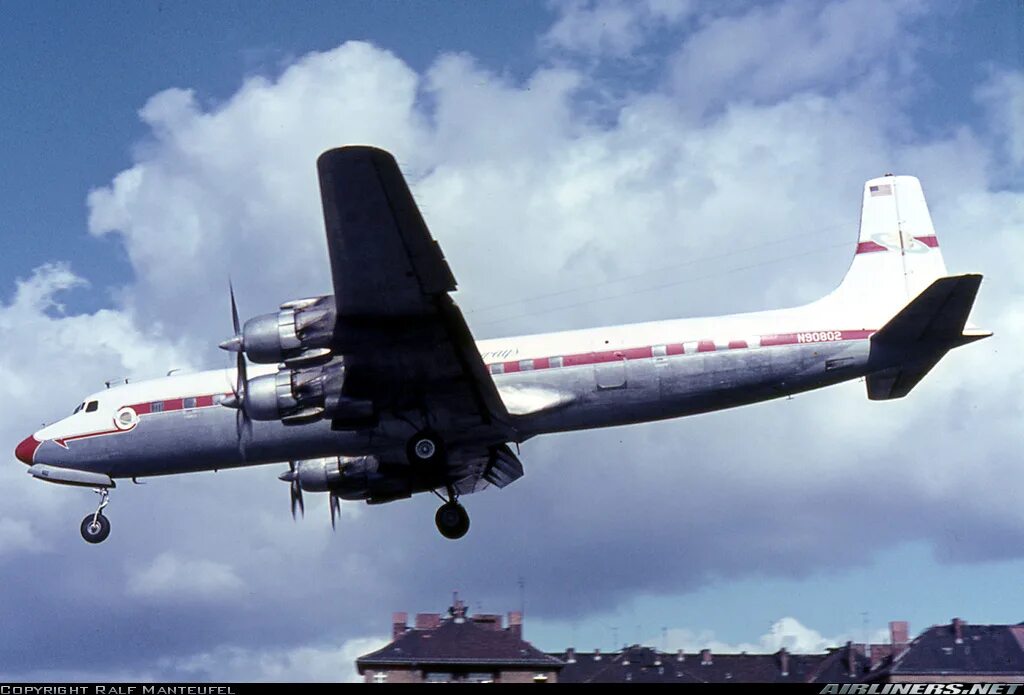 Dc 7.4. Douglas DC-7. Самолеты Douglas DC-7. Douglas DC-7c Seven Seas. Douglas DC-1.