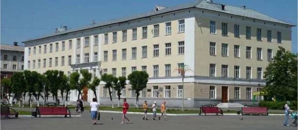 Междуреченский колледж. Междуреченский горностроительный техникум. горно строительный техникум в междуреченске. горностроительный техникум междуреченск официальный. второй корпус мгст междуреченск.