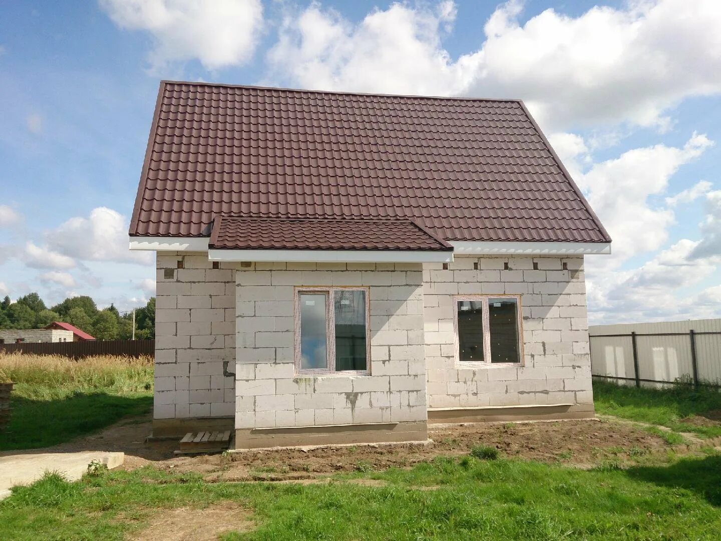 Дом из готовых блоков. Одноэтажный дом 80 кв.м из пеноблоков под ключ. дом из пеноблока одноэтажной 45кв.м. дом из пеноблоков 80 кв м. дачный домик из пеноблоков.