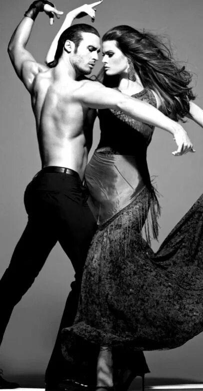 3 sensual. Картинка страстного испанца. Латиноамериканские танцы фото девушек. Танец двоих фото. Испанские страсти картинки.