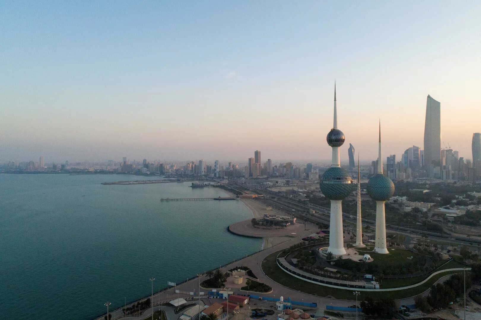 Кувейт язык. Эль Кувейт столица. Кувейтские башни Эль-Кувейт. Эль-Кувейт 2022. Эль-Кувейт Джидда Кувейт.