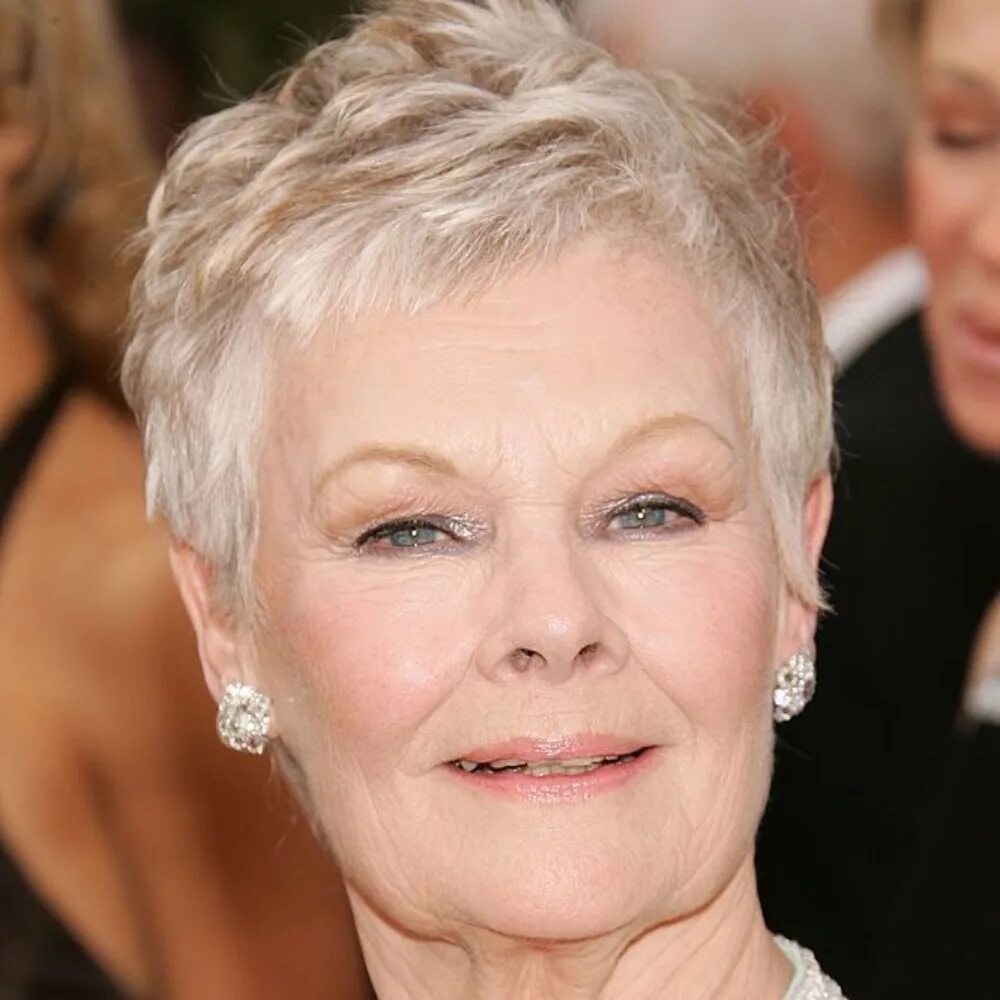 Женщина среднего возраста. Красивые женщины в возрасте. Женщина после 40. Форум для женщин 50. Красивые женщины в возрасте.