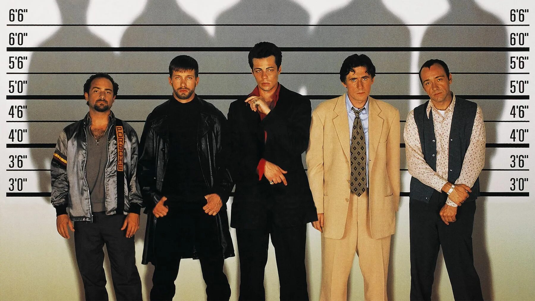 Подозрительные лица. Подозрительные лица фильм 1995. бенисио дель торо подозрительные лица. брайан сингер подозрительные лица. обычные подозреваемые фильм 1995.