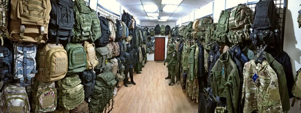Военторг хабаровск. Москва можайское шоссе 5 военторг склад № 1. Военторг лефортово. Магазин на военном шоссе. Магазин на военном шоссе.