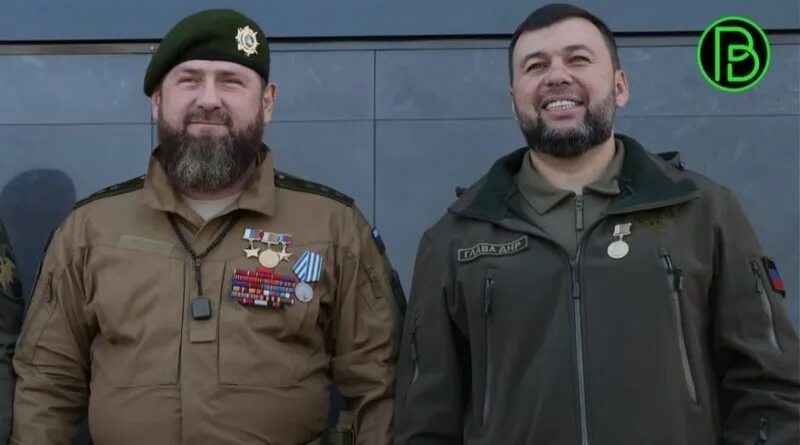 Сколько медалей у адама кадырова всего наград. Награждение пушилиным кадырова. рамзан кадыров с медалями. пушилин наградил кадырова. награждение рамзана кадырова.